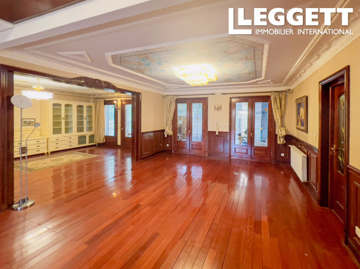 Image No.10-4 Bed House for sale