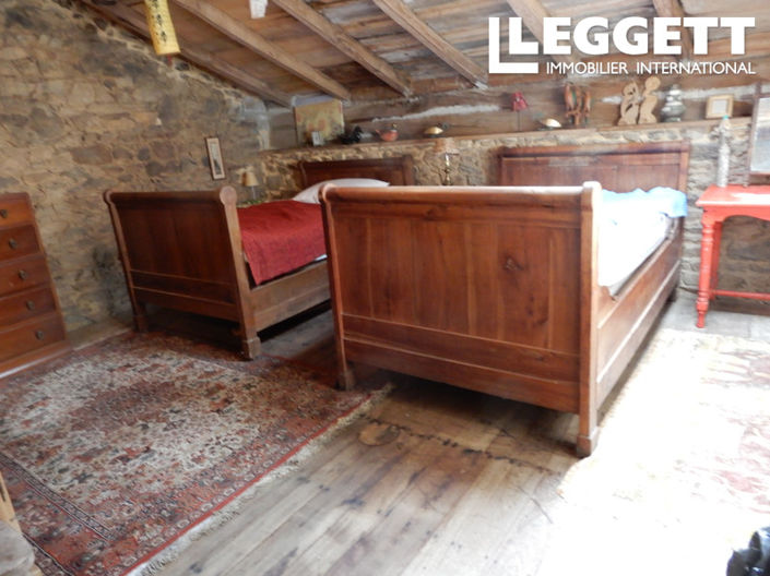 Image No.6-4 Bed House for sale