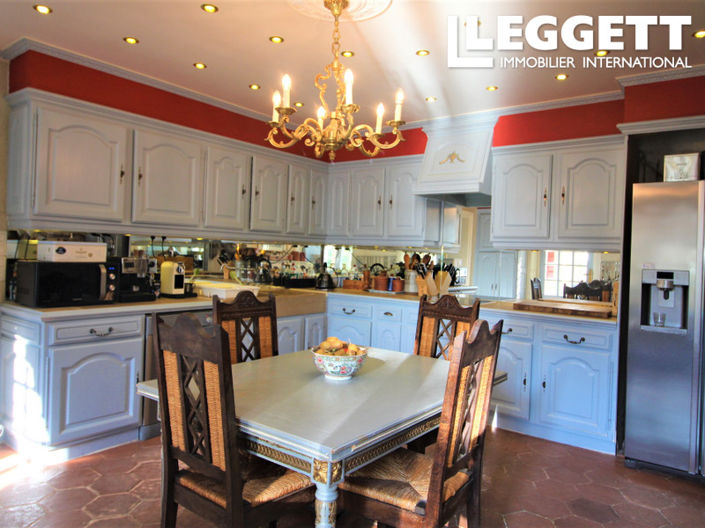 Image No.6-7 Bed House for sale