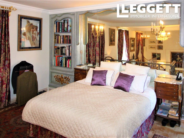 Image No.7-7 Bed House for sale