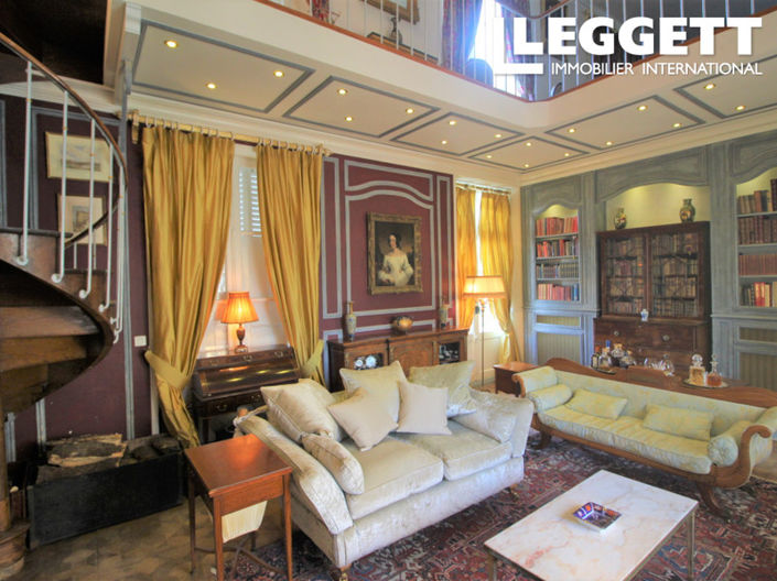 Image No.8-7 Bed House for sale