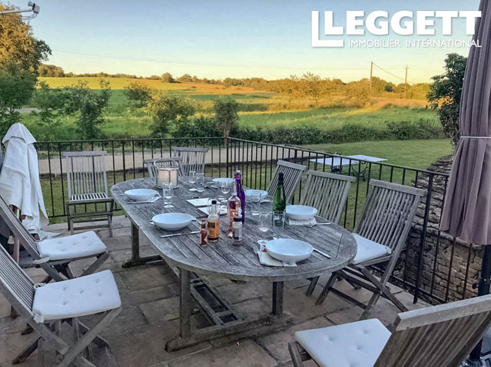 Image No.3-6 Bed House for sale