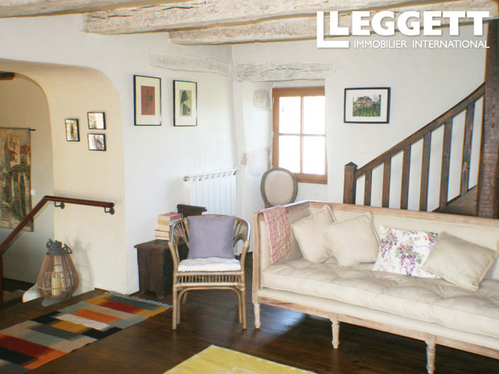 Image No.6-6 Bed House for sale