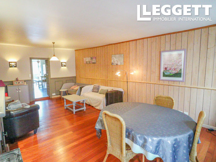 Image No.7-4 Bed House for sale