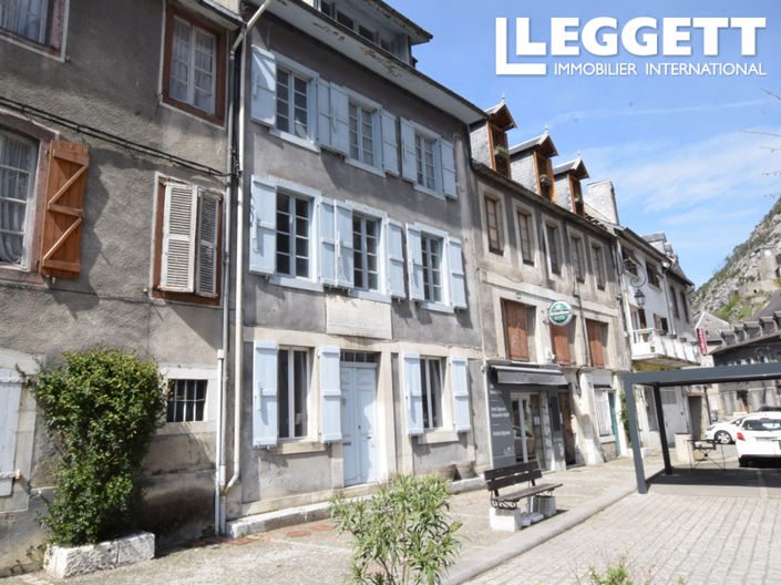 Image No.1-6 Bed House for sale
