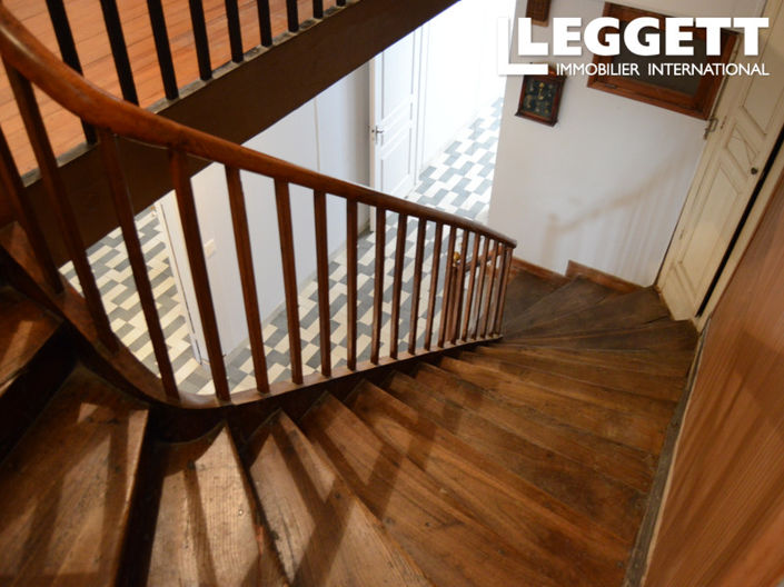 Image No.9-6 Bed House for sale