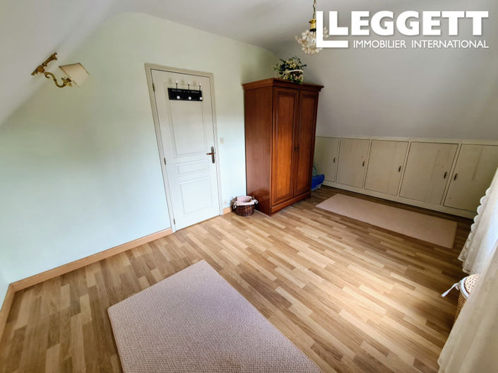 Image No.6-3 Bed House for sale