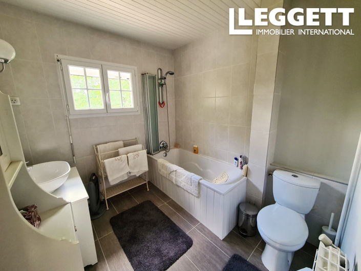 Image No.7-3 Bed House for sale