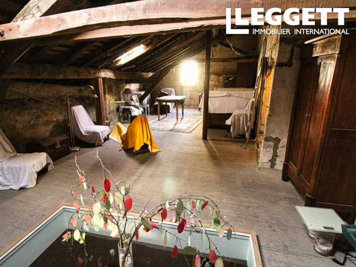 Image No.10-3 Bed House for sale