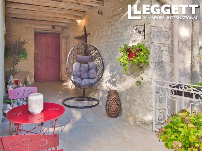 Image No.1-4 Bed House for sale