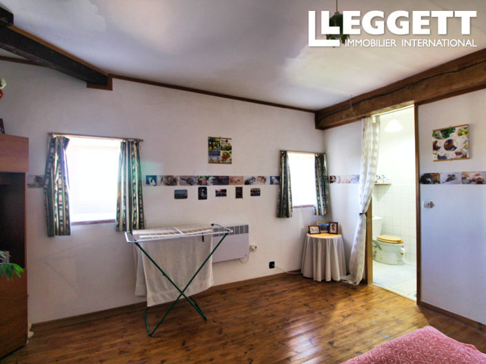 Image No.10-5 Bed House for sale