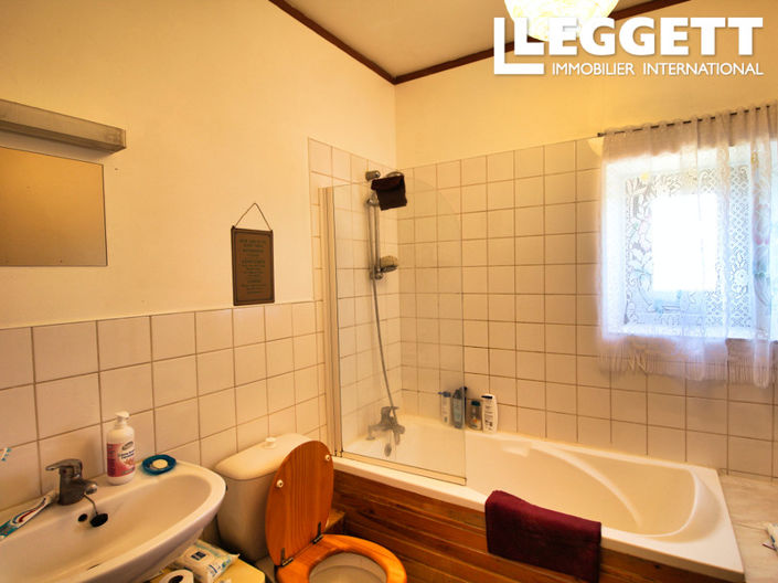 Image No.7-5 Bed House for sale