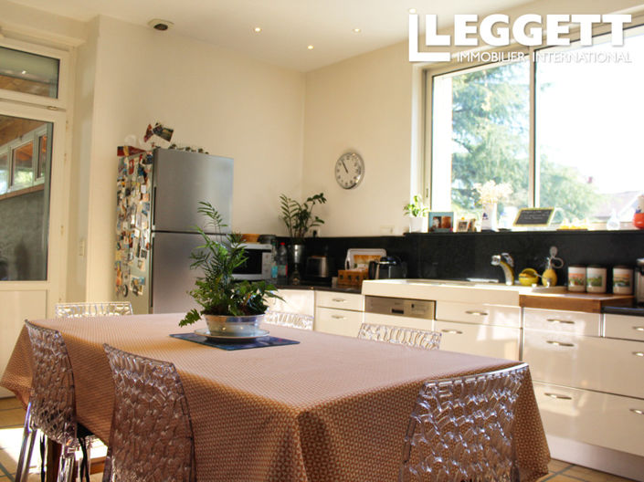 Image No.4-4 Bed House for sale