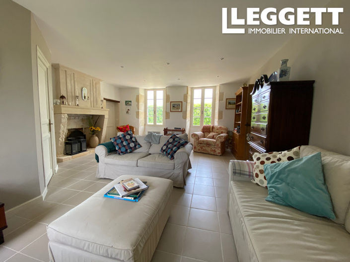 Image No.9-3 Bed House for sale