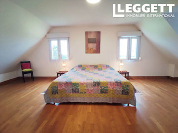 ahr0chm6ly9jzg4uagvzdglhlmltbw8vaw1hz2uvvevom