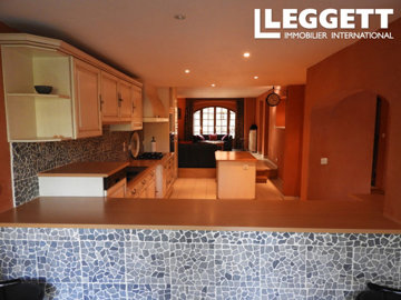 ahr0chm6ly9jzg4uagvzdglhlmltbw8vaw1hz2uvvevom