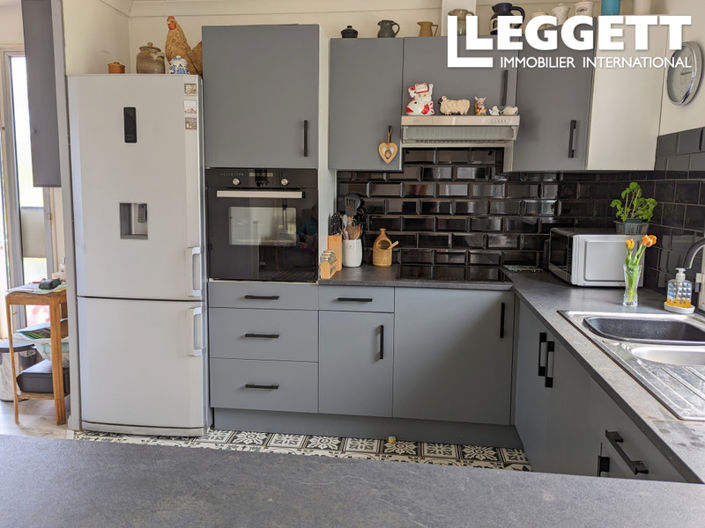 Image No.2-2 Bed House for sale