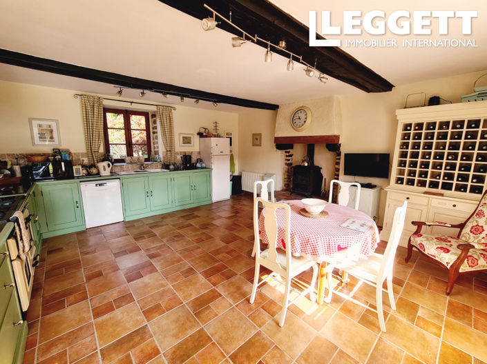 Image No.3-4 Bed House for sale