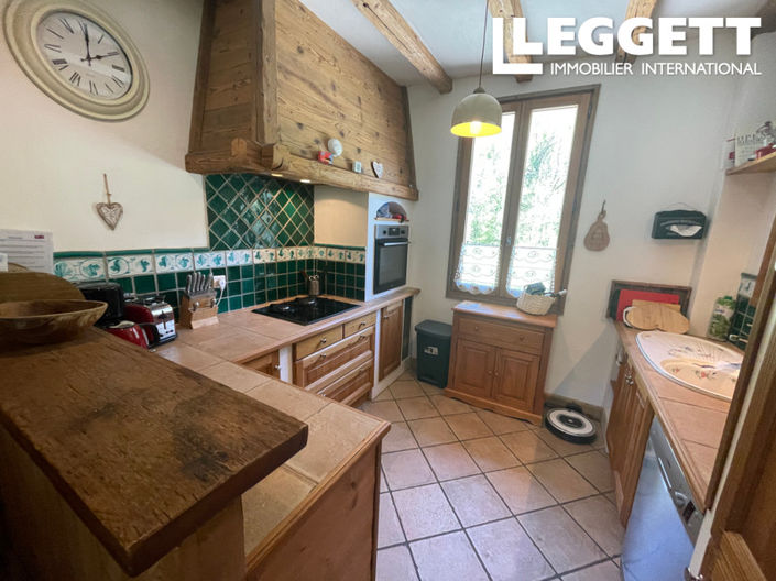 Image No.6-10 Bed House for sale