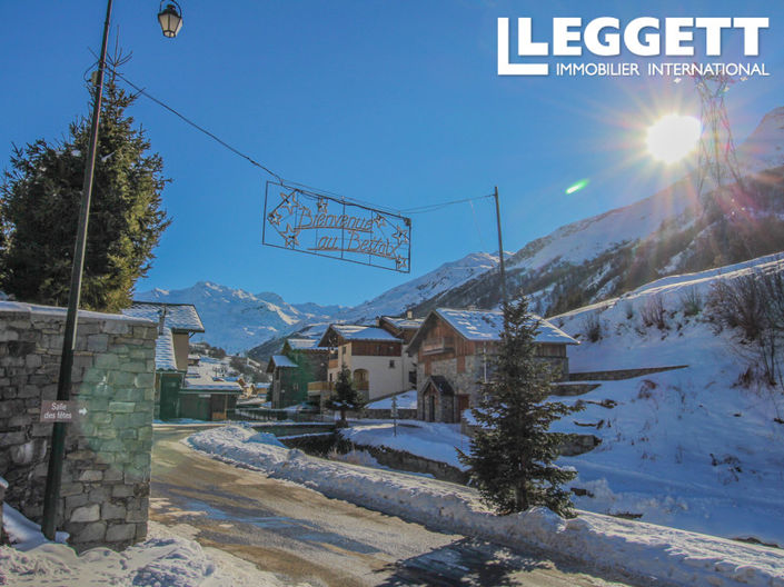 Image No.6-4 Bed House for sale