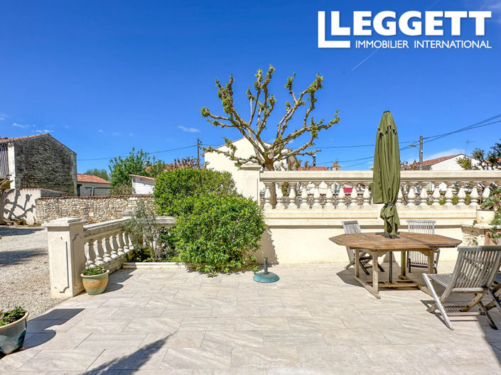 Image No.2-5 Bed House for sale