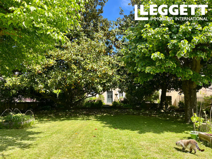 Image No.10-5 Bed House for sale