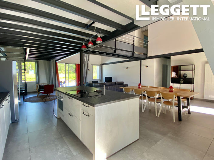 Image No.7-6 Bed House for sale