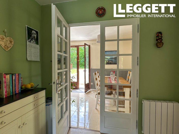 Image No.5-5 Bed House for sale