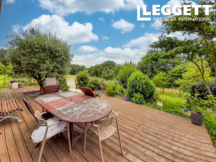 Image No.2-4 Bed House for sale