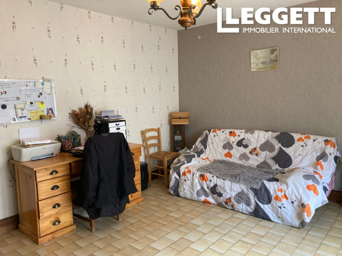 Image No.9-3 Bed House for sale