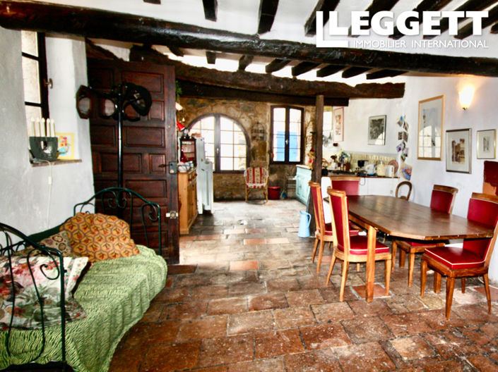 Image No.6-4 Bed House for sale