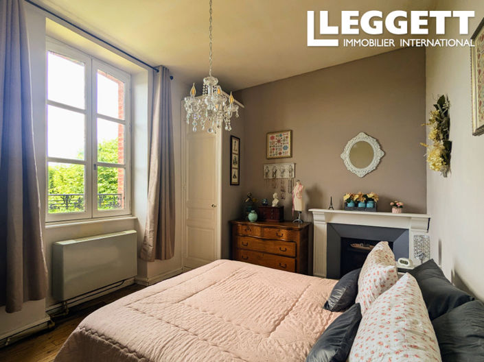 Image No.8-3 Bed House for sale