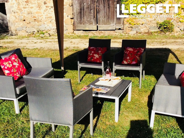 Image No.9-3 Bed House for sale