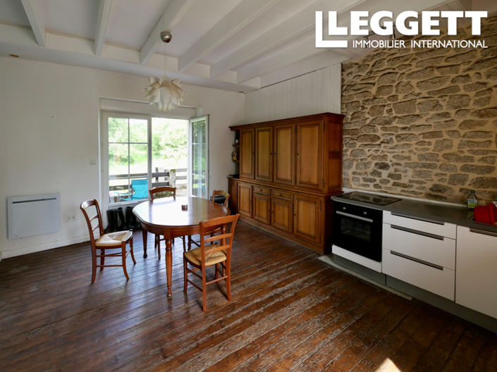 Image No.2-4 Bed House for sale