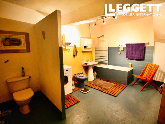 Image No.9-3 Bed House for sale