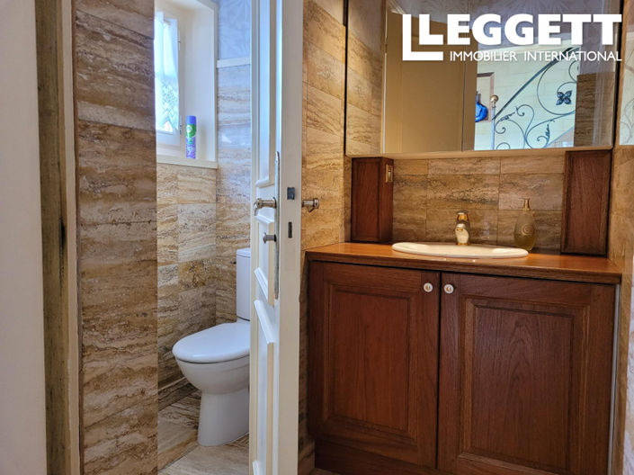 Image No.6-5 Bed House for sale