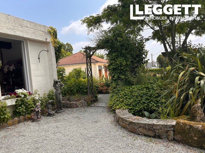 Image No.10-3 Bed House for sale