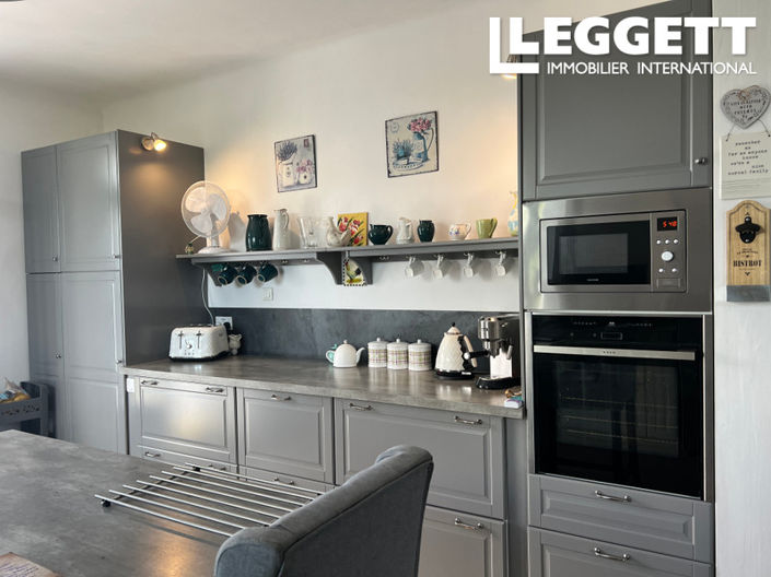 Image No.10-4 Bed House for sale