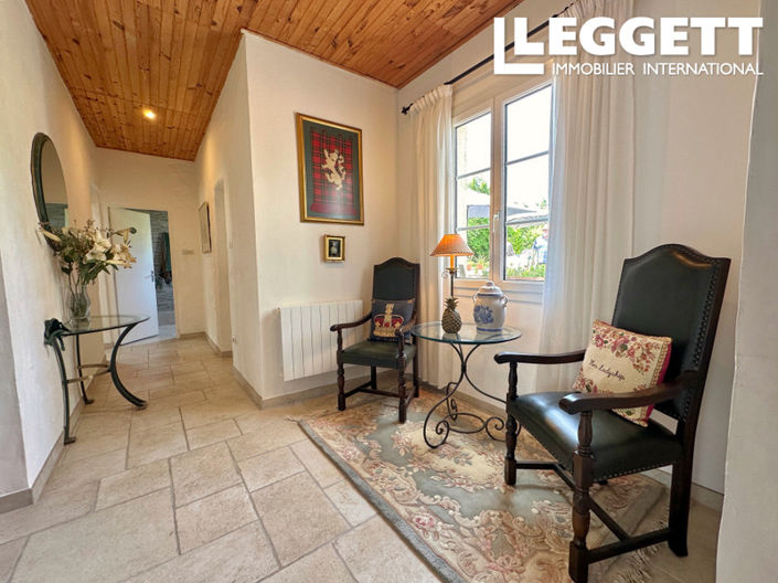 Image No.7-5 Bed House for sale