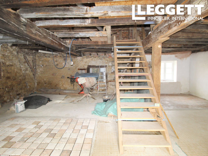 Image No.10-2 Bed House for sale