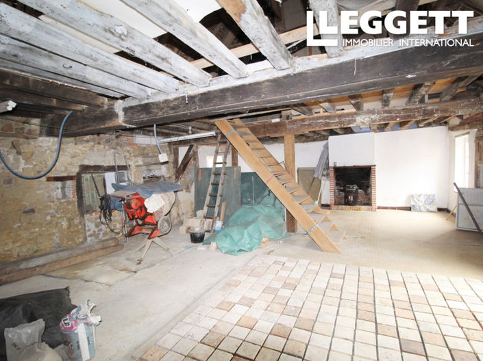 Image No.8-2 Bed House for sale