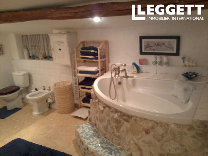 Image No.6-4 Bed House for sale