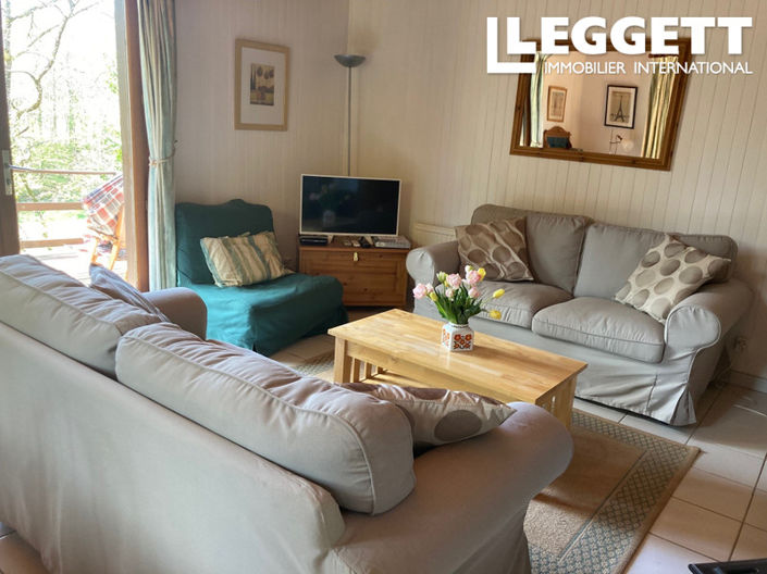 Image No.5-2 Bed House for sale