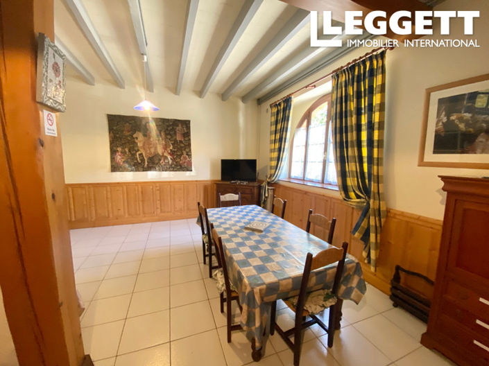 Image No.9-5 Bed House for sale