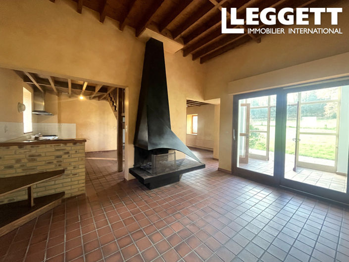 Image No.2-5 Bed House for sale