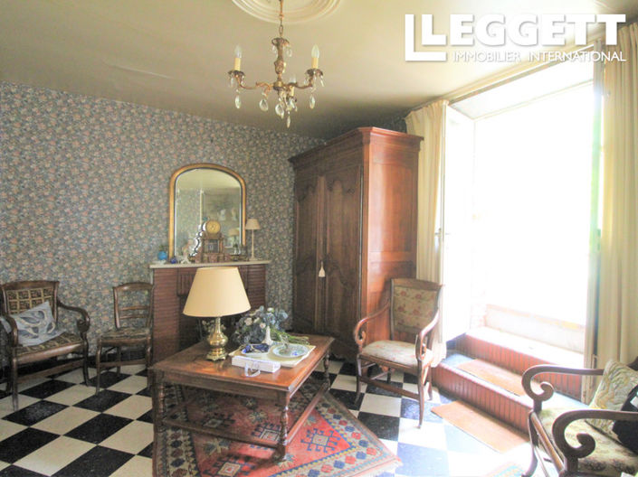 Image No.3-5 Bed House for sale