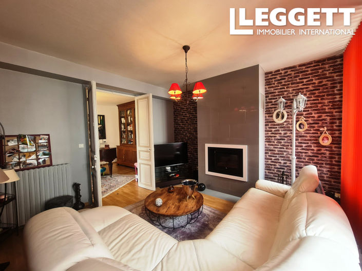 Image No.5-6 Bed House for sale