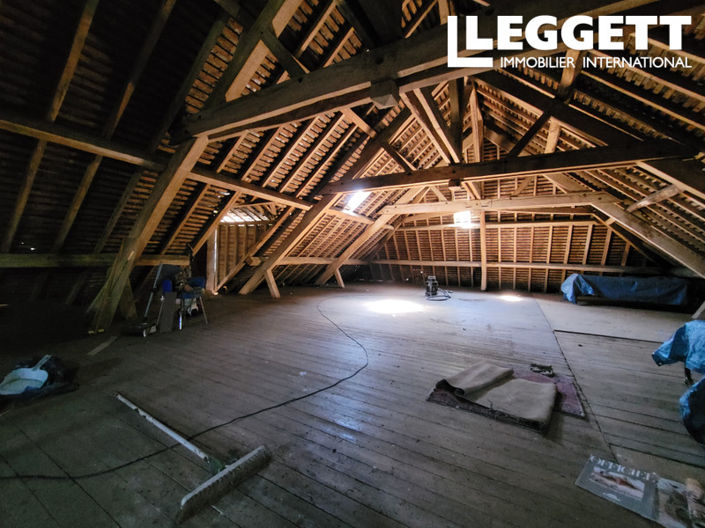 Image No.9-4 Bed House for sale