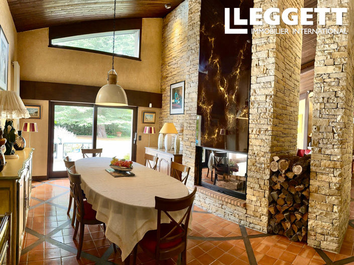 Image No.5-5 Bed House for sale