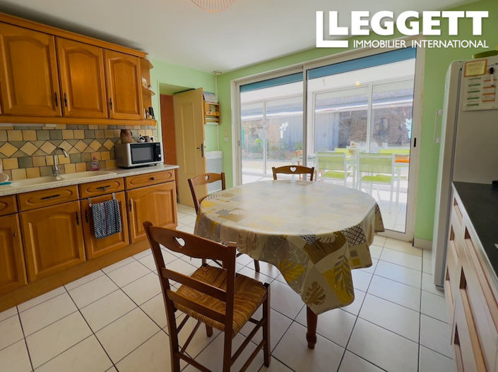 Image No.5-2 Bed House for sale